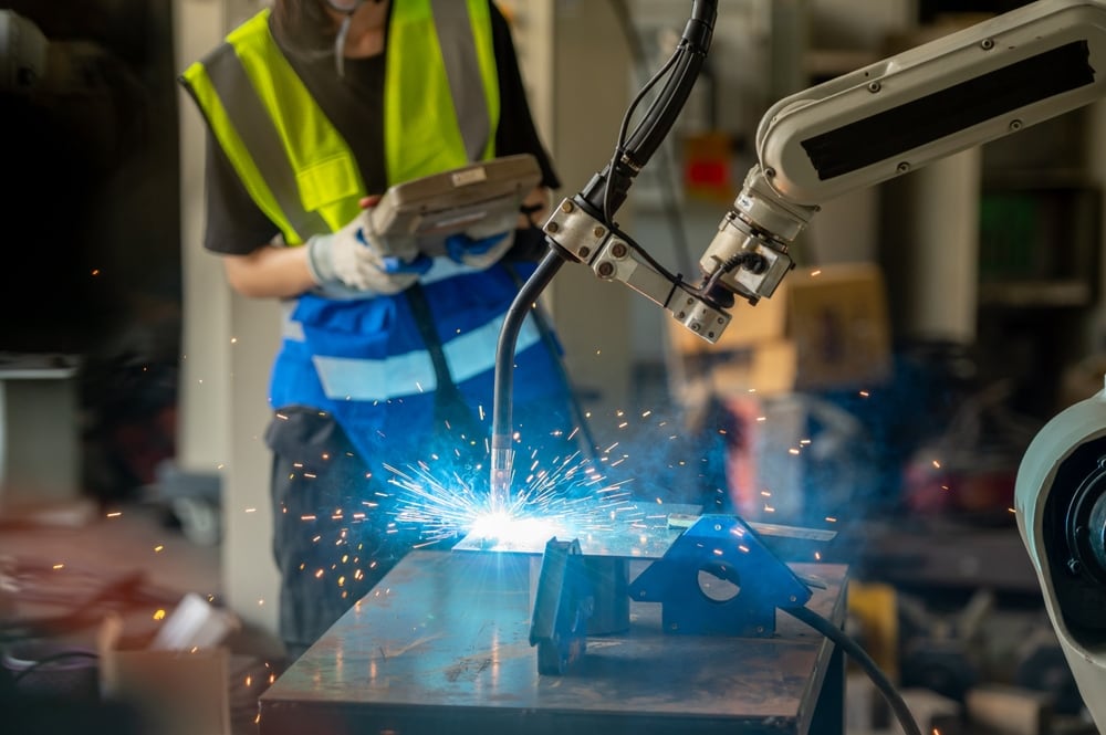 Manual vs. Robotic Welding: Which Is Right for Your Shop?